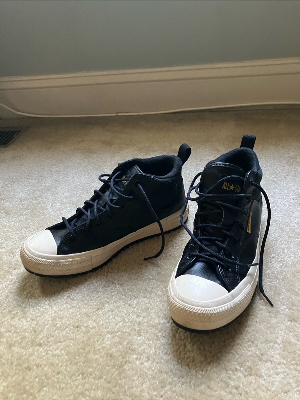 Black leather Converse All Stars Womens10 Mens8